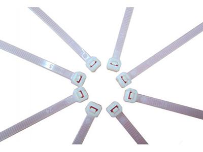 Collier de serrage en plastique